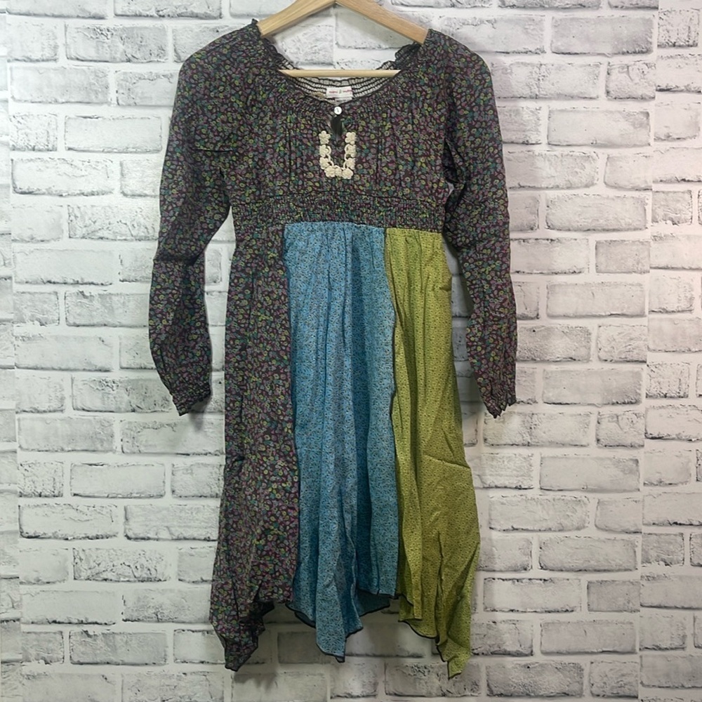 Mimi & Maggie Mini Handkerchief Lined Peasant NWT Medium